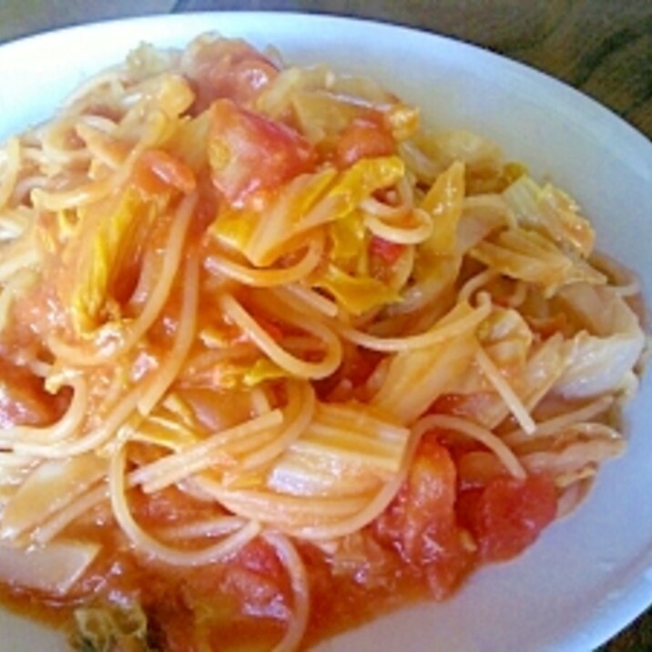 簡単ランチ♪白菜と鮭のトマトチーズパスタ
